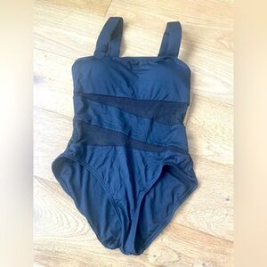 Carmen Marc valvo black one piece bathing suit